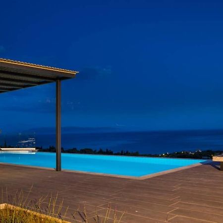 New Villa Blue With Private Pool At Trapezaki Livathos  Extérieur photo