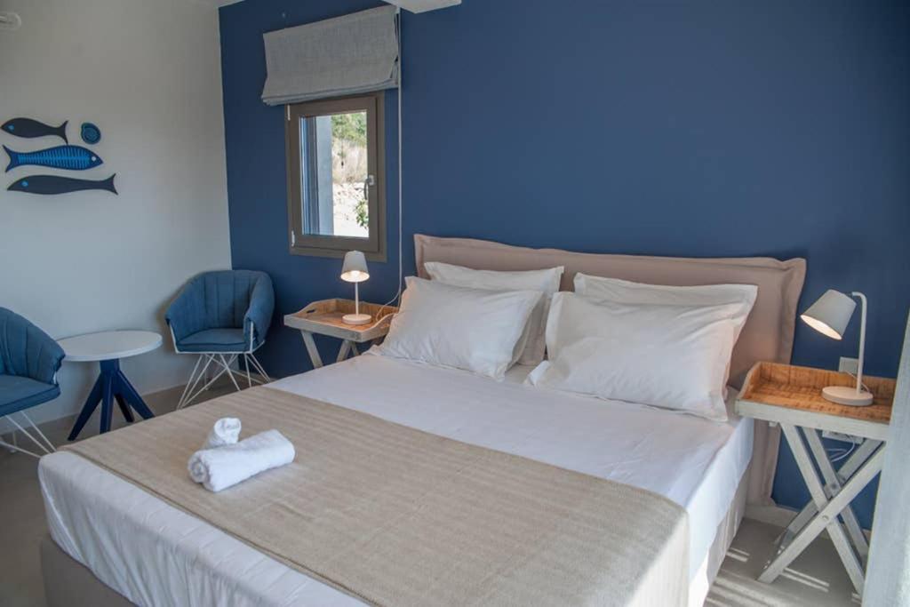 New Villa Blue With Private Pool At Trapezaki Livathos  Extérieur photo