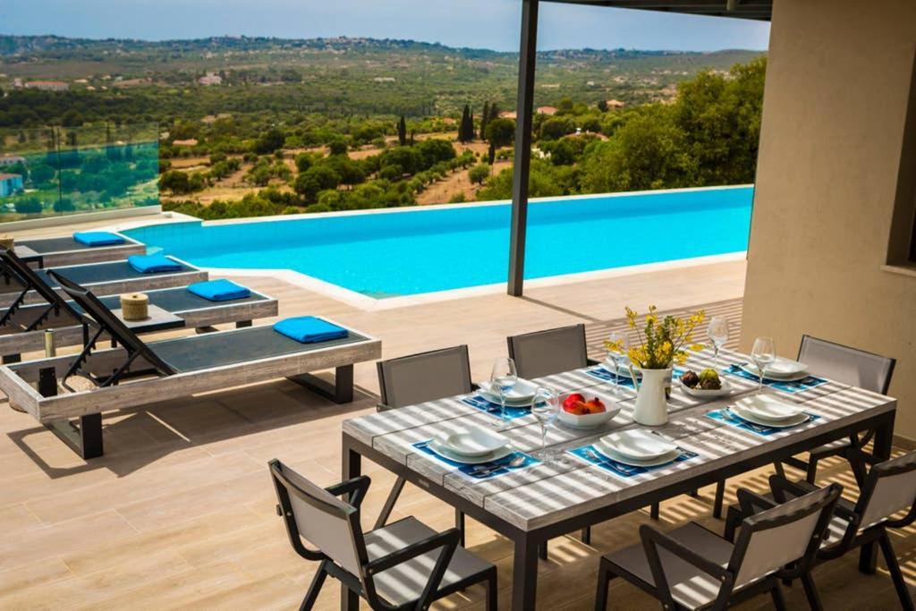 New Villa Blue With Private Pool At Trapezaki Livathos  Extérieur photo